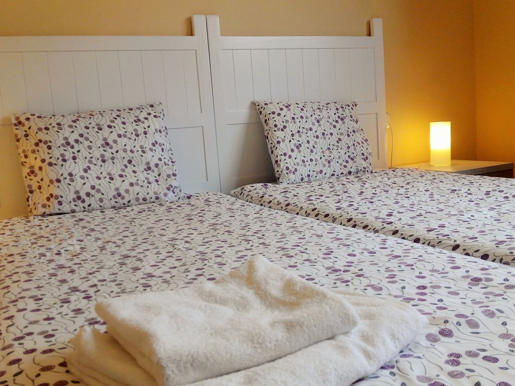 Apartamentos Decada Малага Стая снимка