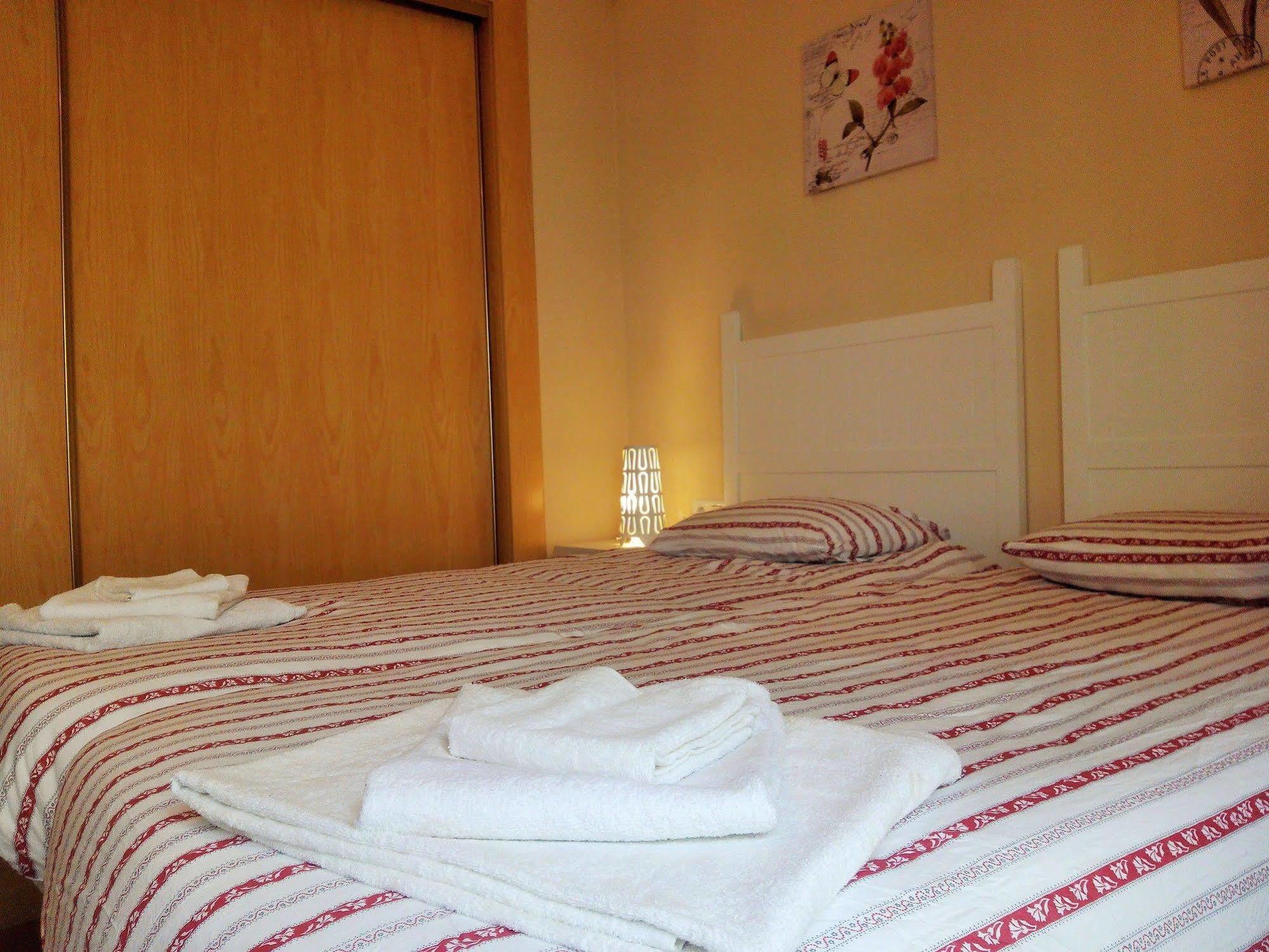 Apartamentos Decada Малага Екстериор снимка