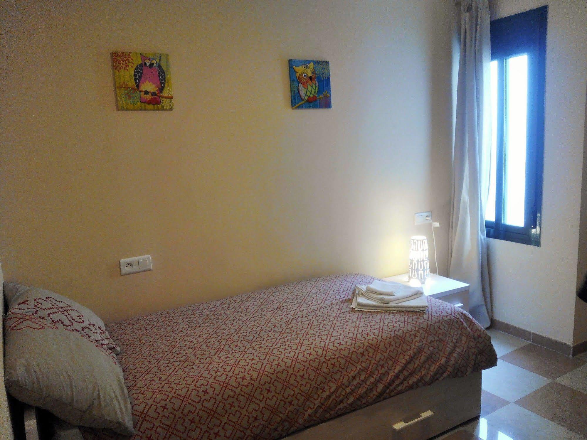 Apartamentos Decada Малага Екстериор снимка