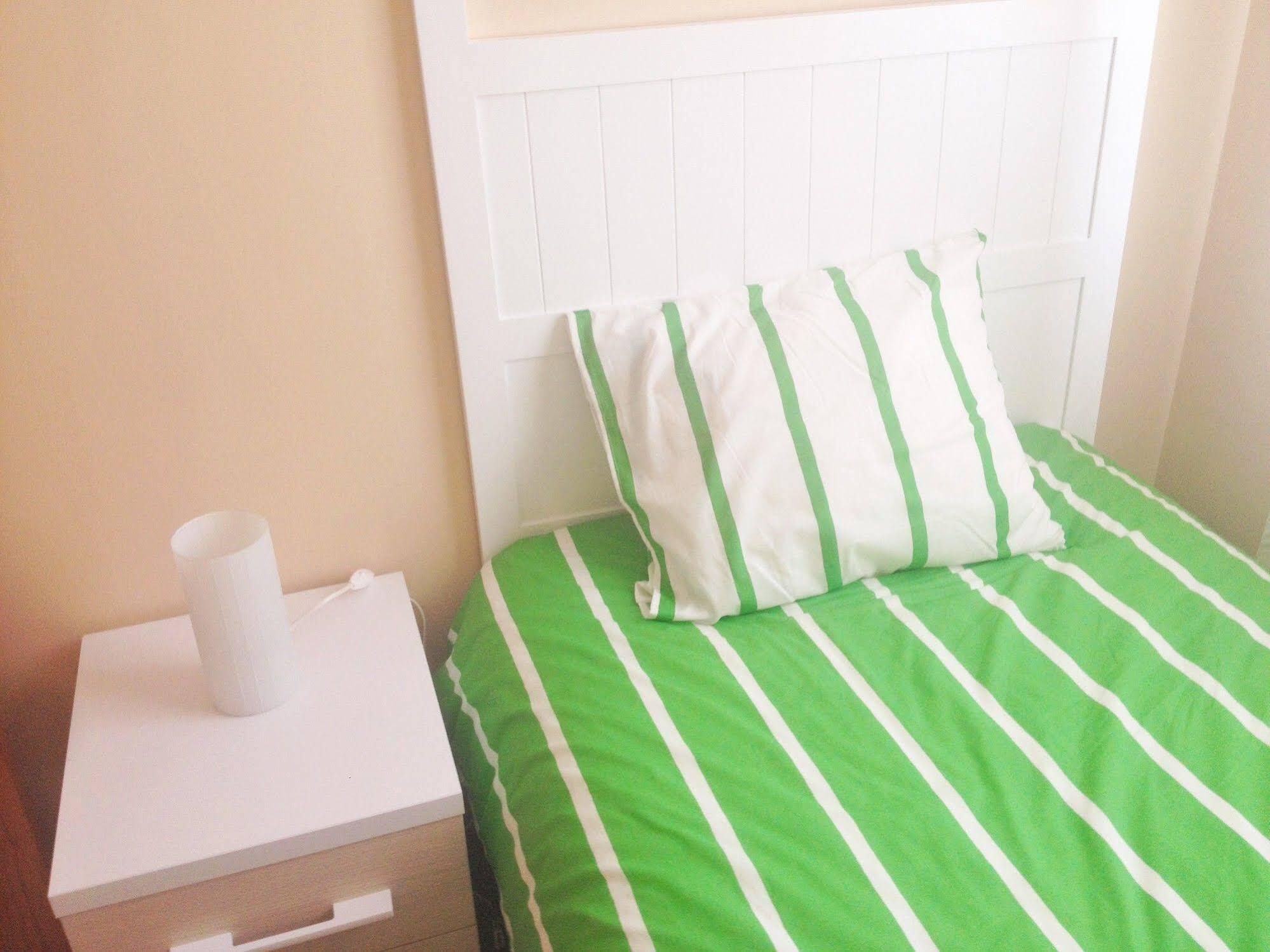 Apartamentos Decada Малага Екстериор снимка