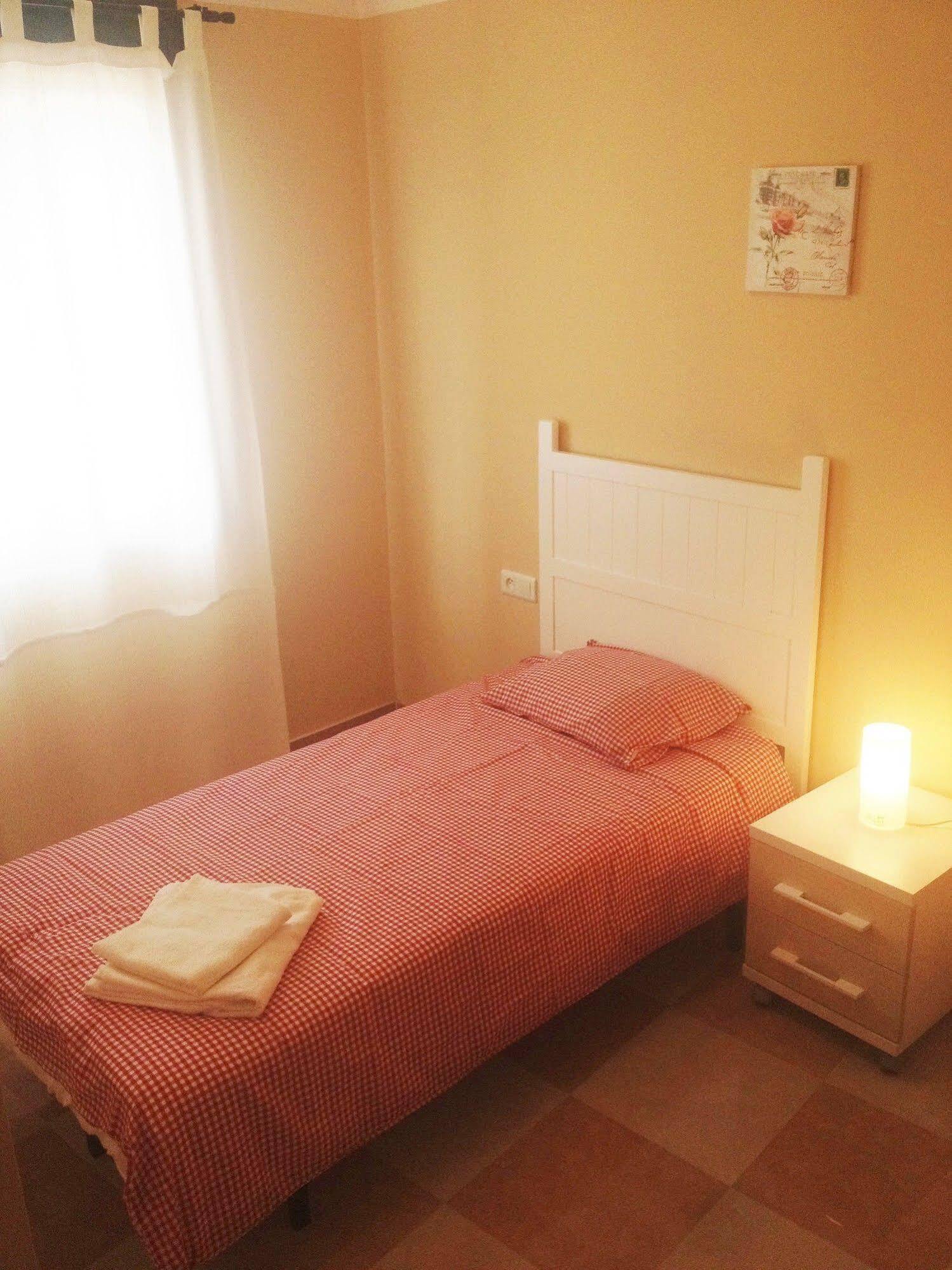 Apartamentos Decada Малага Екстериор снимка